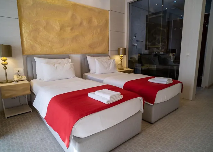 Hotel Atina
